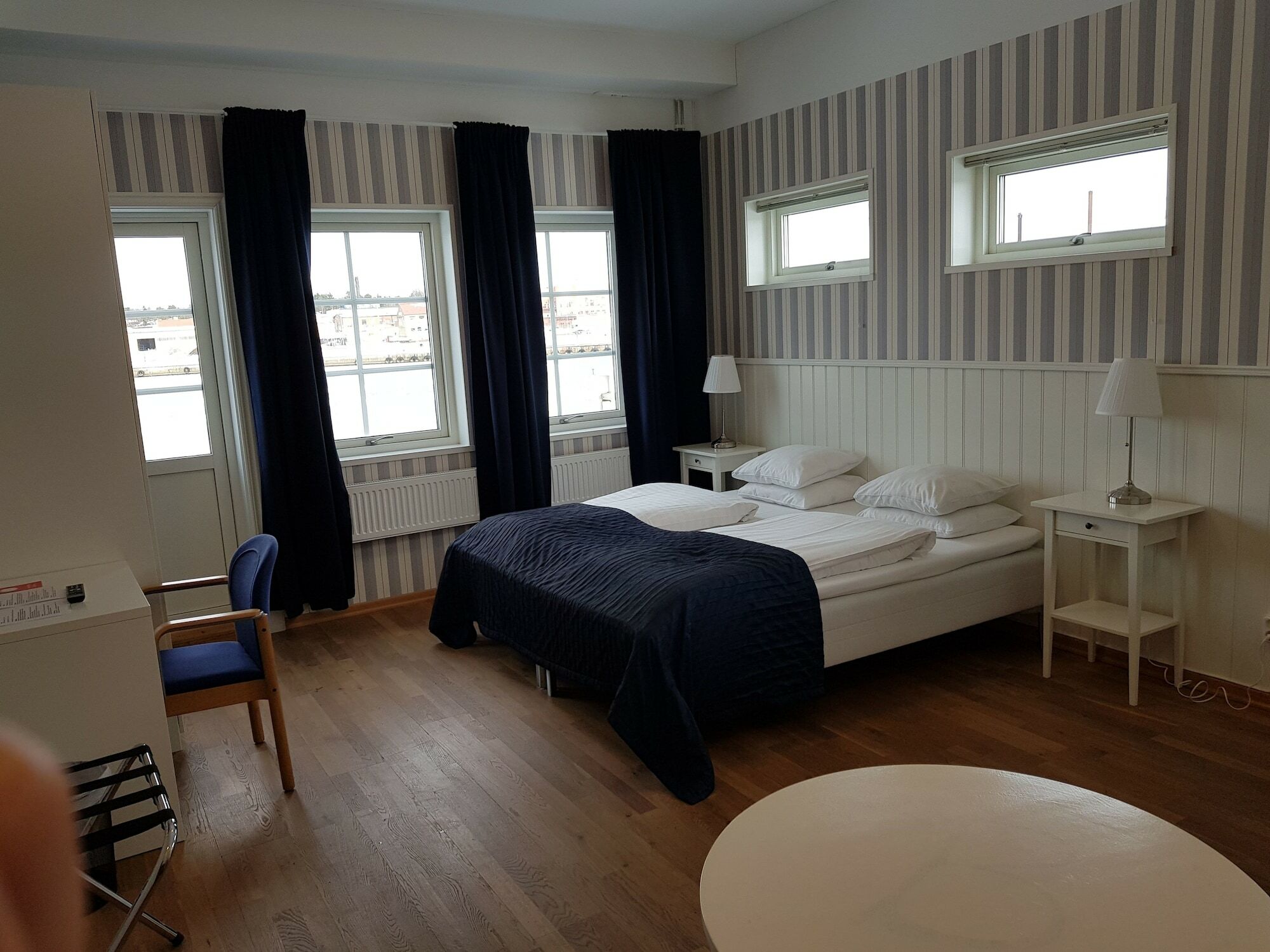 Badholmen Restaurang & Hotell オスカルスハムン エクステリア 写真